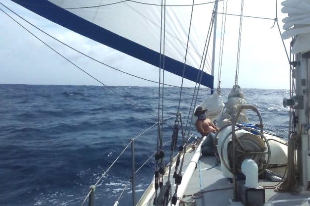 Cruzar el Atlántico en un velero